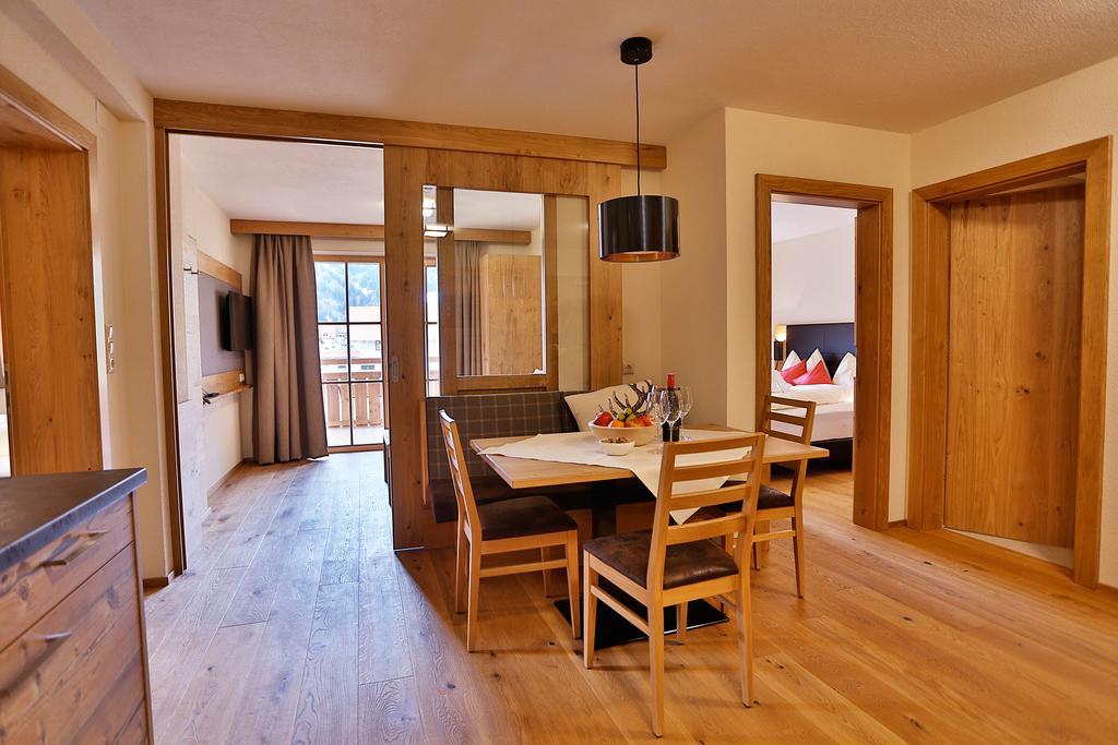 Noldis Apart Serfaus Chambre photo
